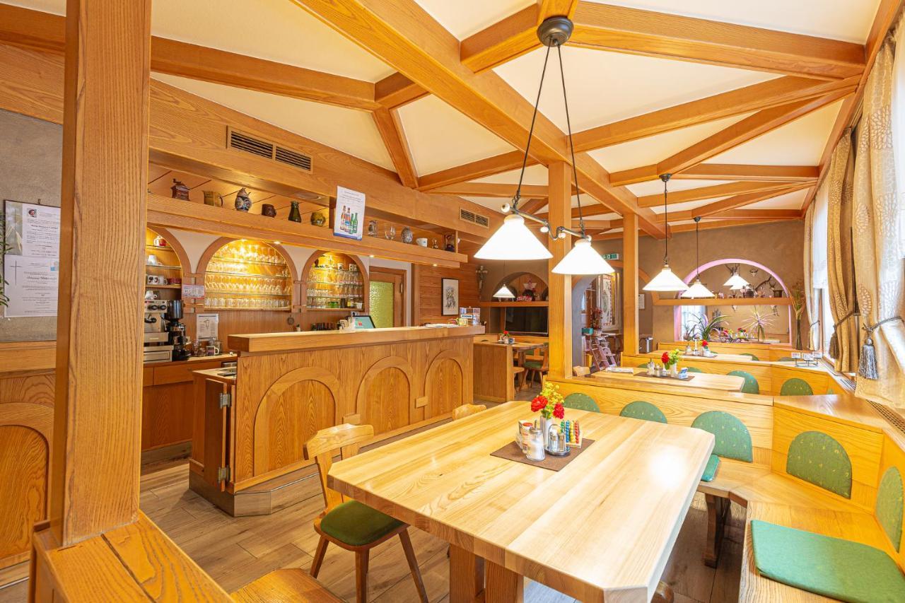 Gasthof Zur Post Sankt Kathrein am Hauenstein Exterior foto